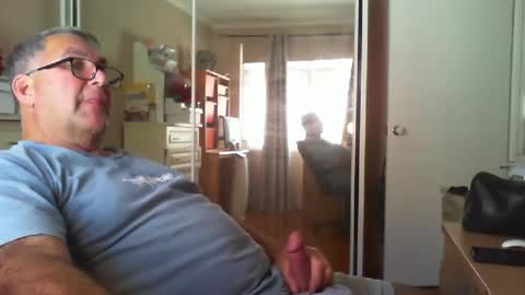 Chalky online show from October 17, 5:44 am