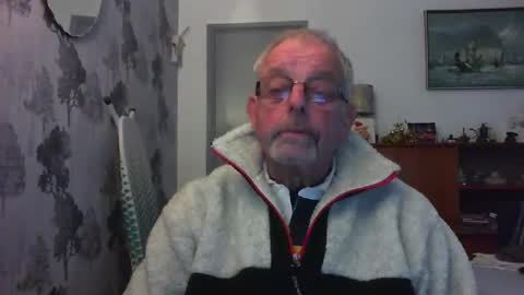 Champers online show from December 23, 10:43 am