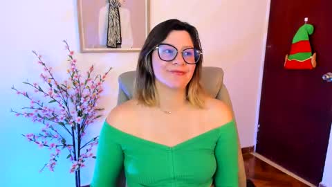 chanell online show from November 17, 3:14 pm