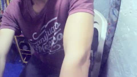 changoleonzote online show from April 6, 7:37 pm