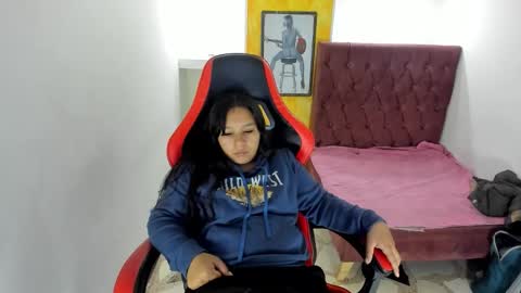 charis 2 online show from November 8, 7:33 am