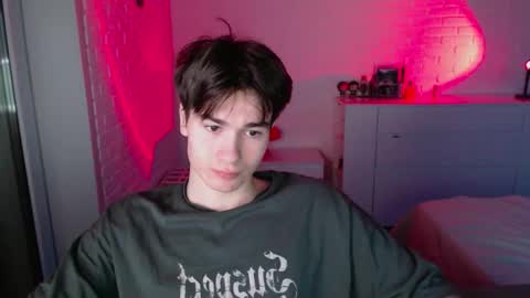 charleshanson69 online show from December 6, 12:18 am