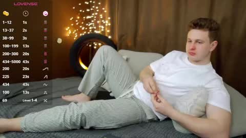 Charlie Smiley online show from April 14, 1:20 am