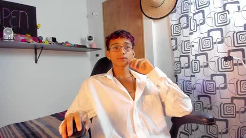 Charles Russo online show from December 8, 10:03 pm