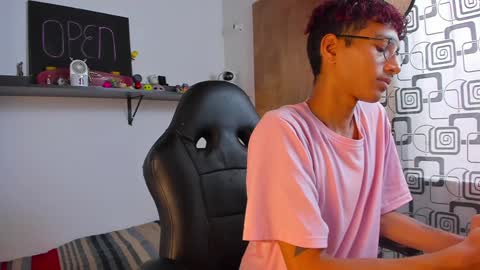 Charles Russo online show from December 9, 8:54 pm