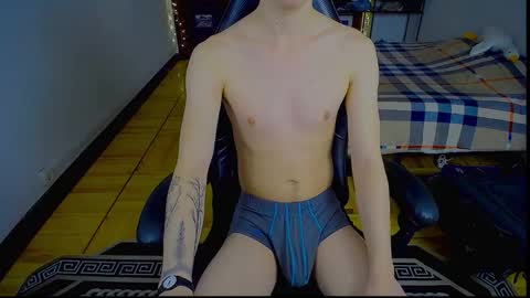 carlos reyes online show from January 16, 8:45 am