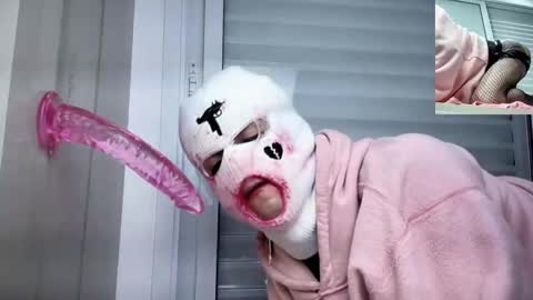 Charlie Throat online show from February 25, 6:44 pm