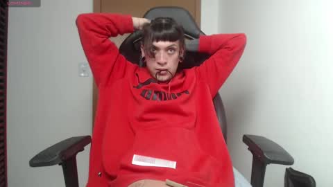 Snapshot of charlotbelucci_ chatting on October 22, 7:33 am Ale punky online show from October 22, 7:33 am