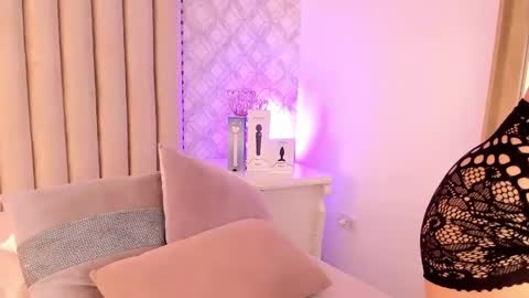   Charlotte  online show from February 1, 11:42 am