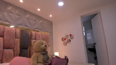 Charlotte Icee online show from March 21, 4:33 pm