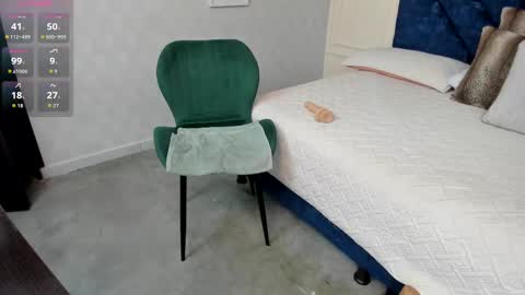 Charlotte Mayers online show from October 31, 11:54 am