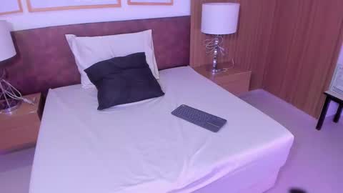 Charlotte online show from October 29, 11:27 pm