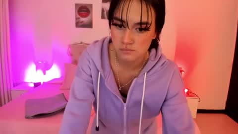 charlotte_rider_ online show from December 18, 3:02 am