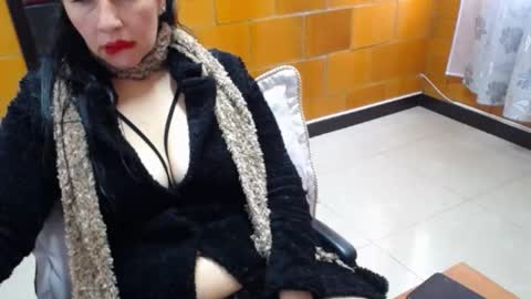 Charlotte online show from November 19, 4:06 pm