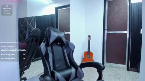 Snapshot of charlottee_starr chatting on October 21, 8:56 pm charlottee_starr online show from October 21, 8:56 pm