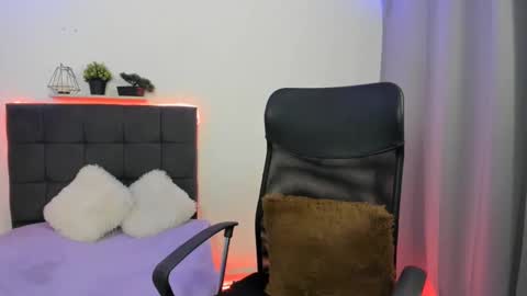 Charlotte online show from March 2, 11:42 pm