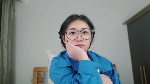 Charlotte online show from December 14, 7:03 pm