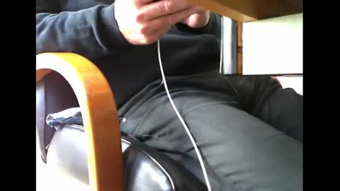 Snapshot of charly052 chatting on February 20, 10:27 am charly052 online show from February 20, 10:27 am