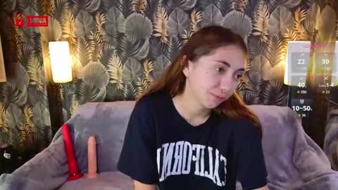 Snapshot of charming_lia chatting on October 24, 11:33 am CharmingLIA online show from October 24, 11:33 am