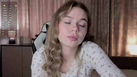 Emilia online show from June 12, 4:22 am