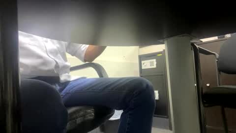 Snapshot of chatarrero68 chatting on October 31, 3:23 pm chatarrero68 online show from October 31, 3:23 pm