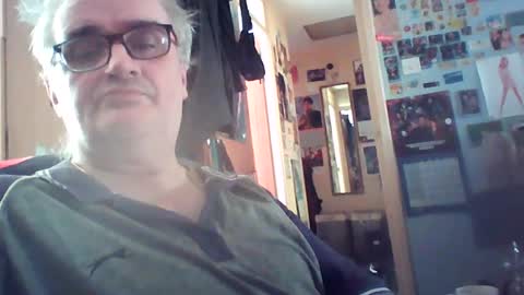 lee online show from July 24, 11:29 am
