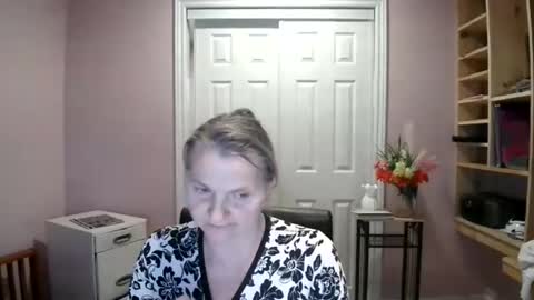 chealsiek online show from March 26, 1:22 am