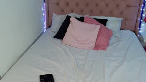 cheerry_moon online show from December 18, 10:16 pm