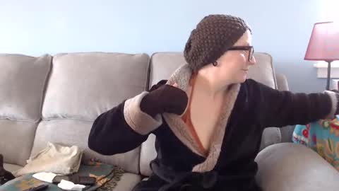 Chelsea online show from April 8, 3:59 pm