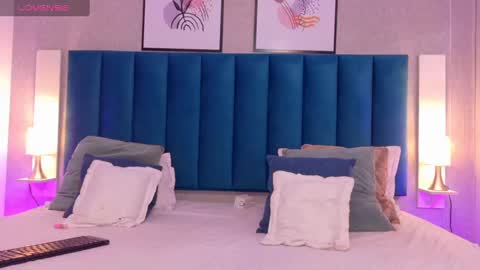   online show from September 30, 7:46 pm