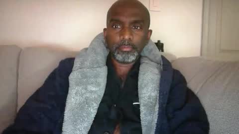 chenthu1979 online show from March 25, 11:06 am