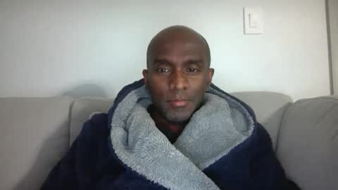 chenthu1979 online show from April 25, 11:01 am