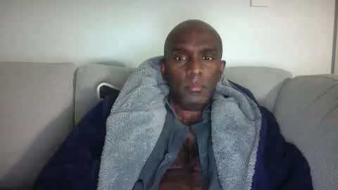 chenthu1979 online show from April 22, 11:28 am