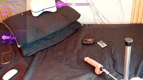 cherry_blossom_miss online show from March 16, 9:30 pm