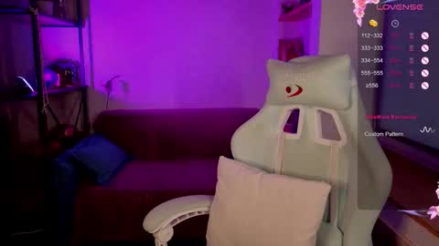 Roxy online show from November 28, 6:43 am