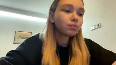 Lei online show from February 24, 4:10 pm