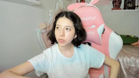 cherrycute666 online show from September 12, 4:25 am