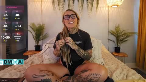 Snapshot of cheviblue chatting on September 25, 3:08 pm Chevi Blue online show from September 25, 3:08 pm