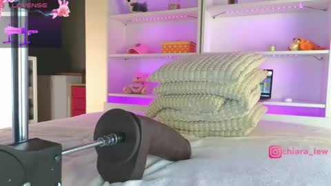 Chiara Lovense is active Pvt open online show from May 13, 3:32 pm