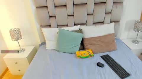 Chiki online show from October 9, 8:58 pm