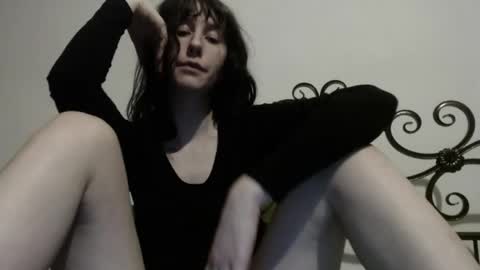 Juliet online show from April 3, 8:27 pm