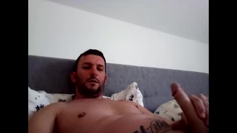 chris online show from November 8, 10:40 am