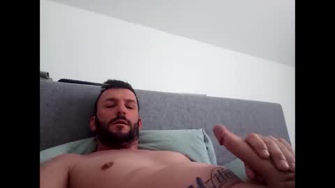 chris online show from February 18, 10:26 am