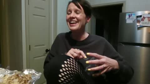 ChinaCove online show from March 8, 6:06 am