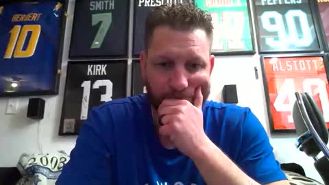 chitownstud84 online show from February 13, 5:55 am