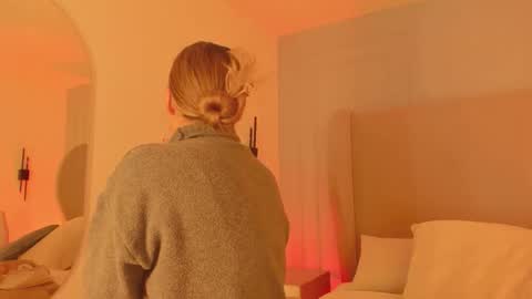 Chloe online show from March 16, 12:31 pm