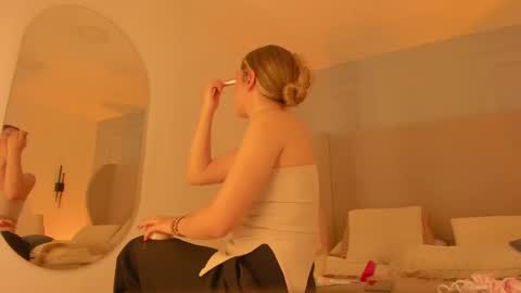 Chloe online show from March 21, 12:21 pm