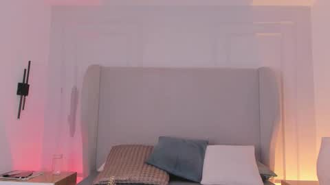 Chloe online show from November 7, 11:34 am