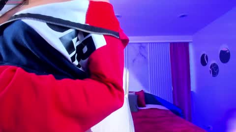 Chloe online show from January 31, 6:25 pm