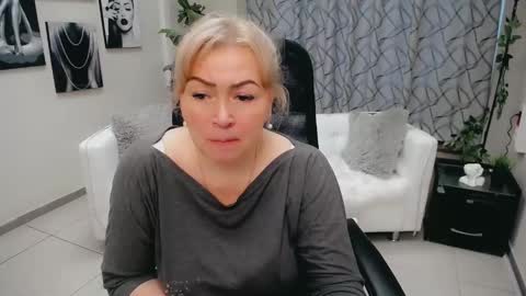 Chloe online show from October 30, 5:41 am